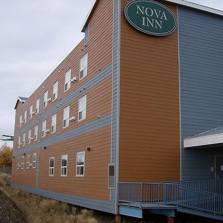 Nova Inn Инувик Екстериор снимка